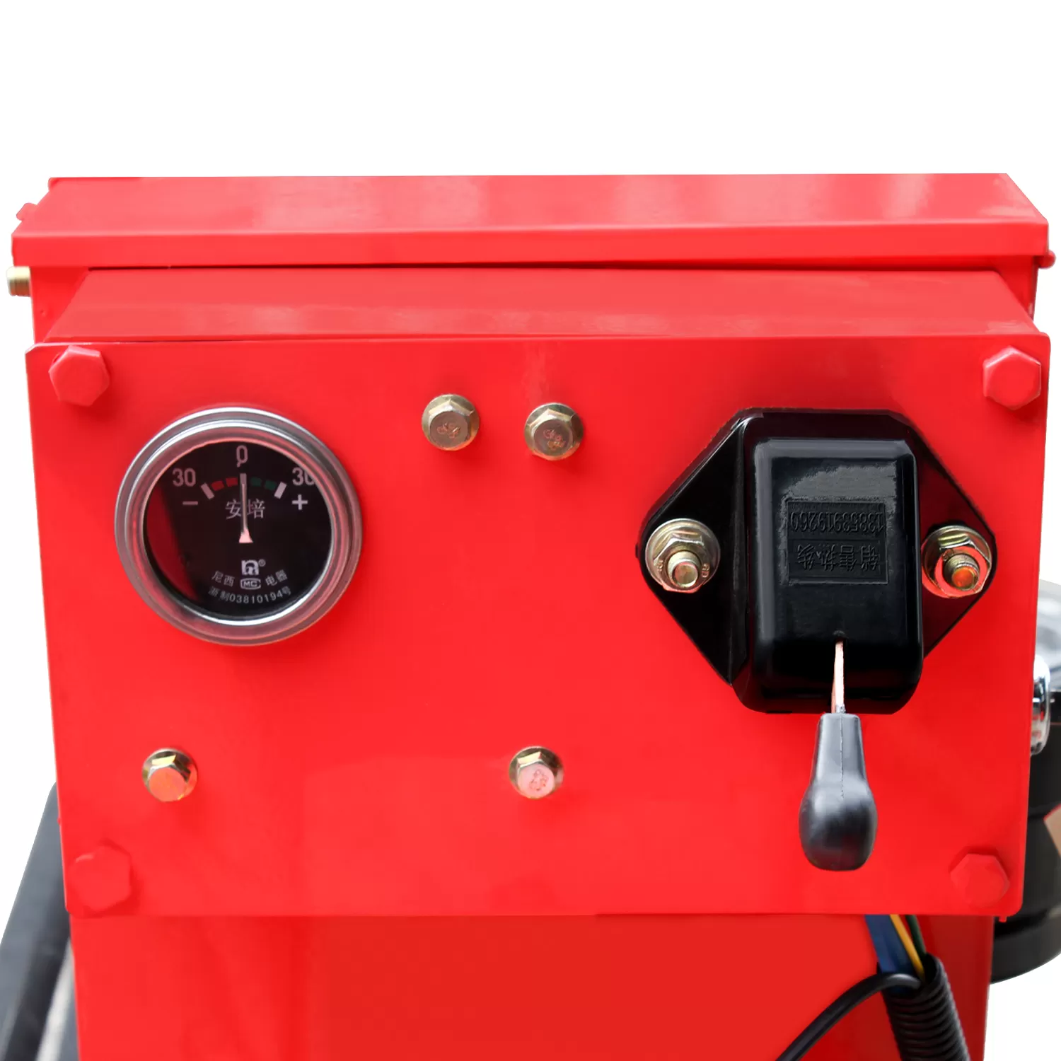 Painel do micro trator com horímetro e partida elétrica